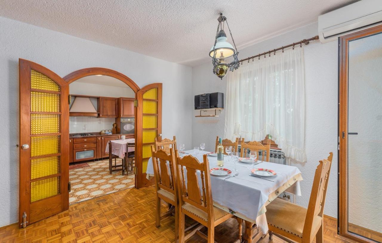 Marinela Korsa With Pool Hotel Sveti Lovreč Pazenatički Værelse billede